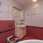 Nadia's Breeze - Spacious 1br Near The Lägenhet *